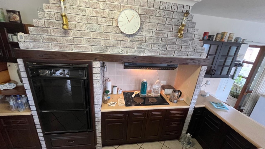 6 Bedroom Property for Sale in Oyster Bay Eastern Cape